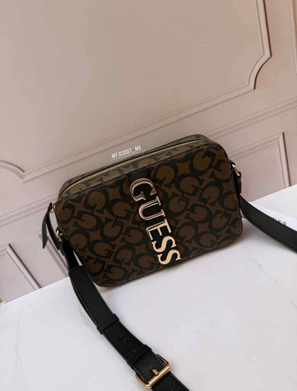 Guess Women Garrick Camera Crossbody