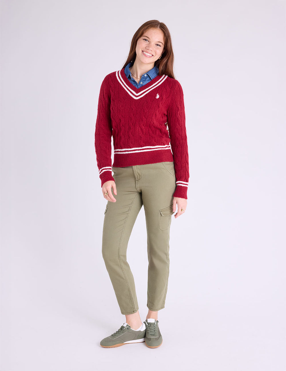 TIPPED CABLE V-NECK SWEATER