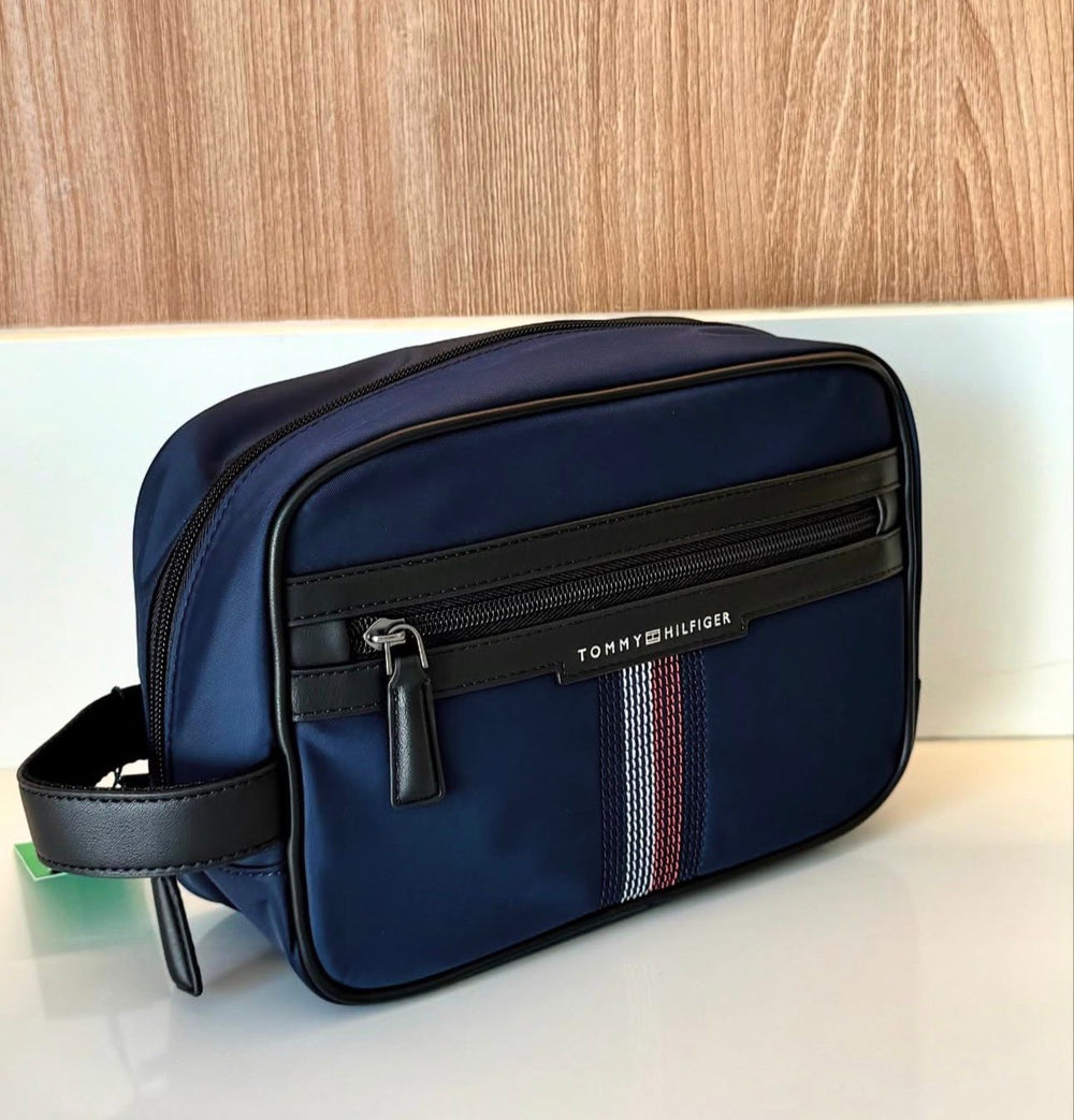 Tommy Hilfiger men's wash bag or dopp kit