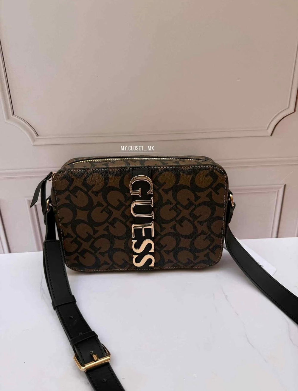 Guess Women Garrick Camera Crossbody