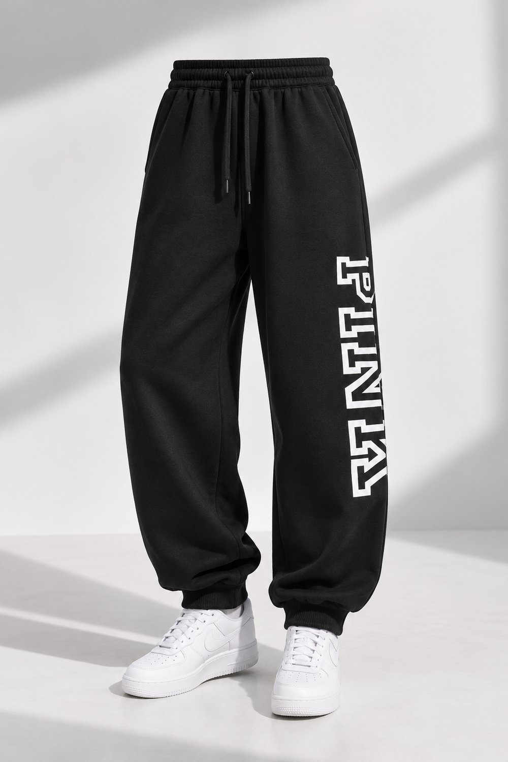 PINK Black Logo Sweatpants - Meduim