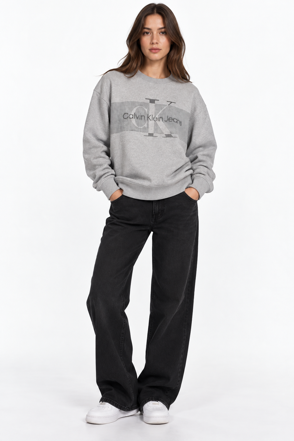 Calvin Klein Jeans Women's Monogram Block Logo Crewneck Sweatshirt