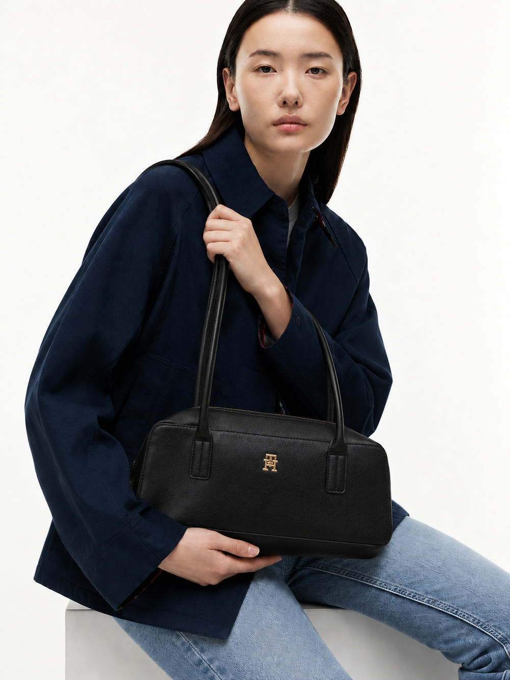 Tommy Hilfiger Monogram Textured Shoulder Bag