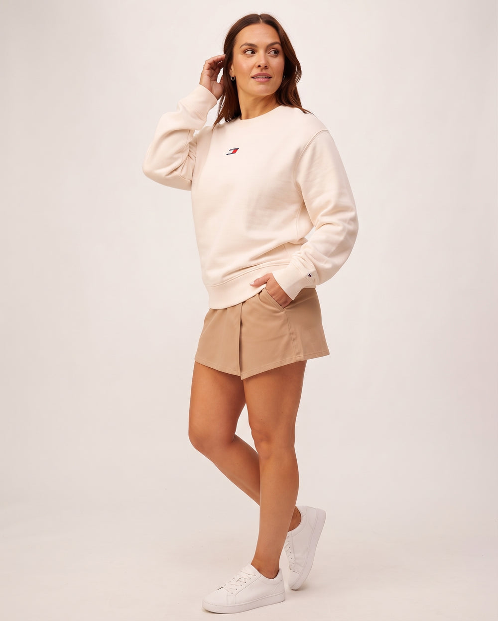 ommy Hilfiger Cream Logo Crewneck Sweatshirt