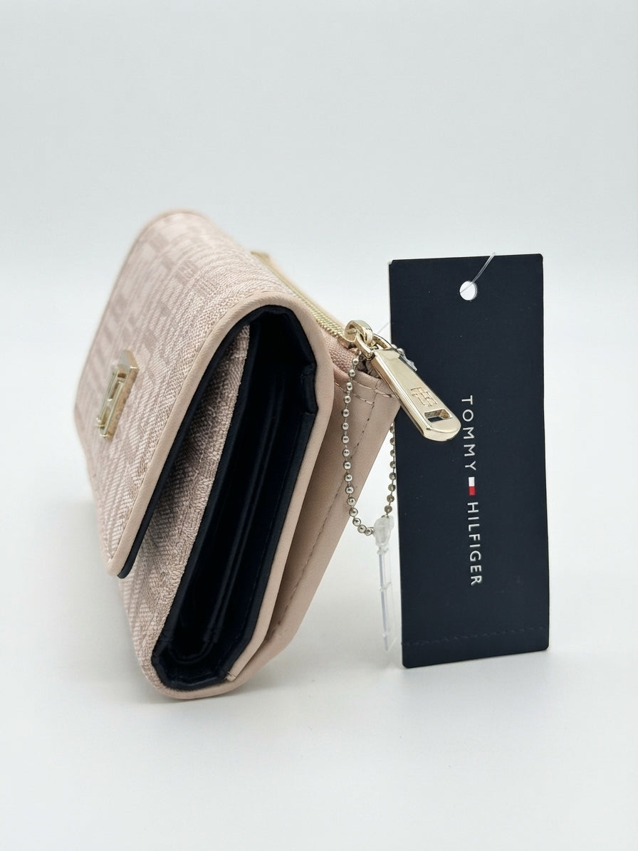 Tommy Hilfiger Long Wallet Long Wallet Pink Jaggar Logo