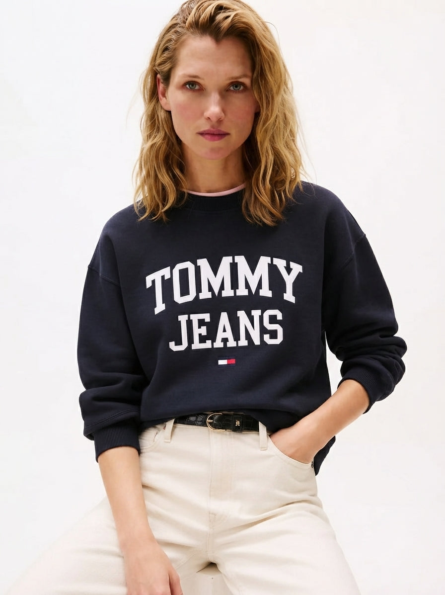 Tommy Jeans Essential Logo Crewneck Sweatshirt